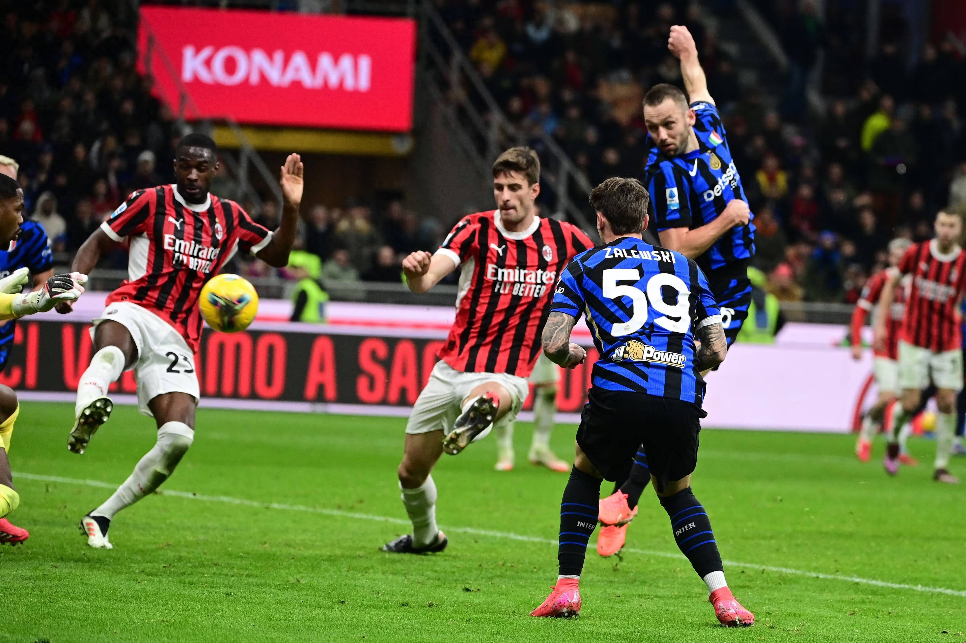 包含巴萨战平尤文，托马斯穆勒补时绝平德甲的词条