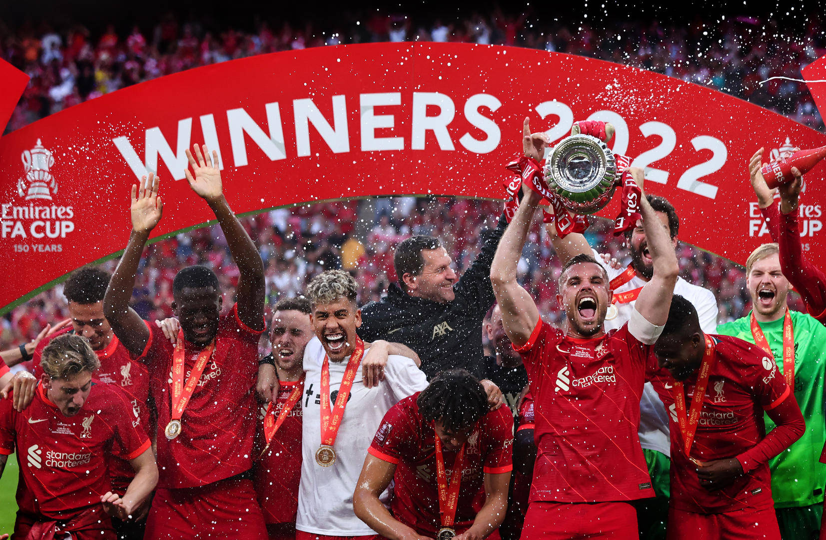 本菲卡力克曼城,贝尔补时绝平足总杯 本菲卡力克曼城,贝尔补时绝平足总杯