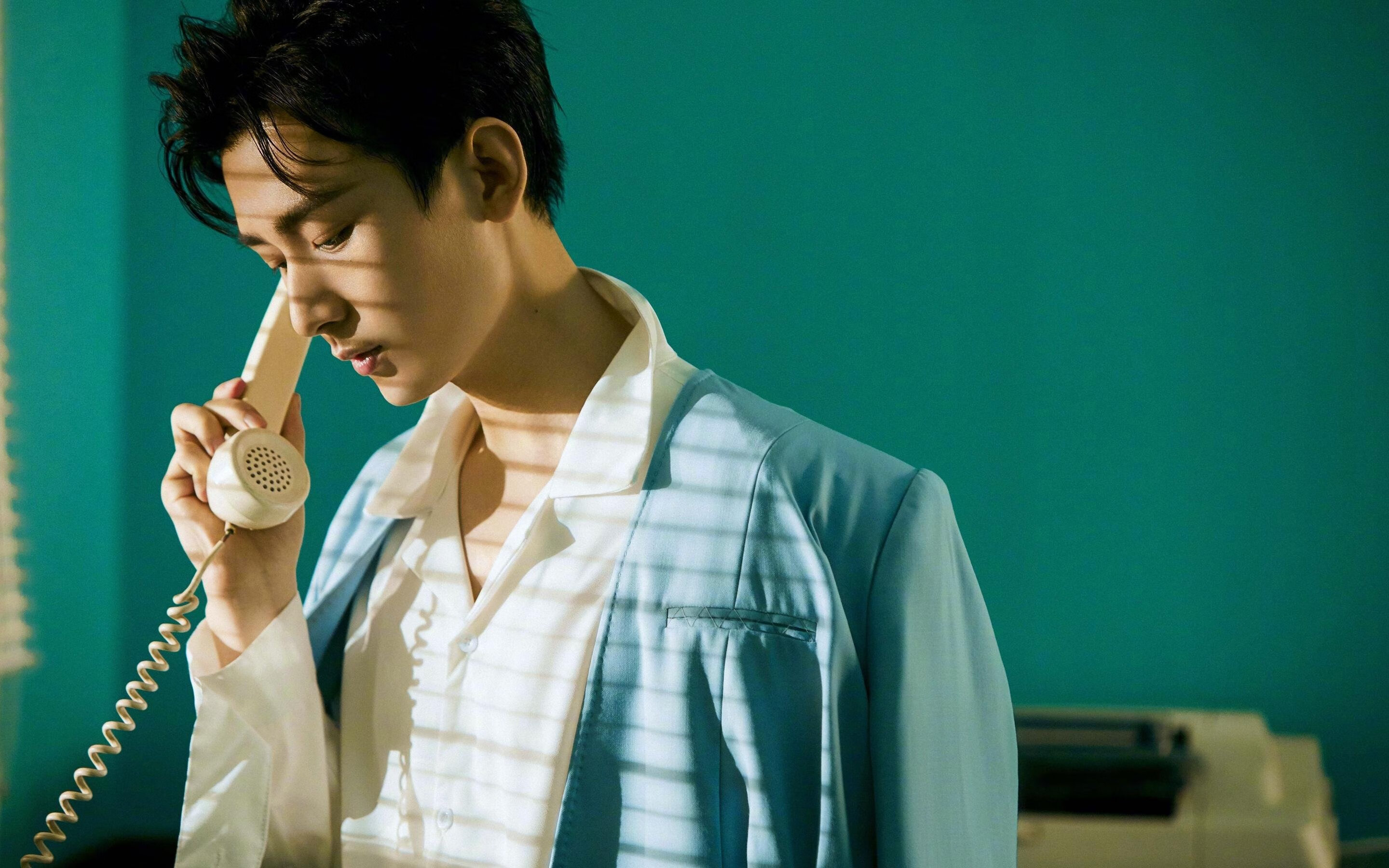 华体会体育-跨越地中海的足球史诗，当阿尔及利亚战车碾过佛罗伦萨，魔笛奏响逆袭最强音